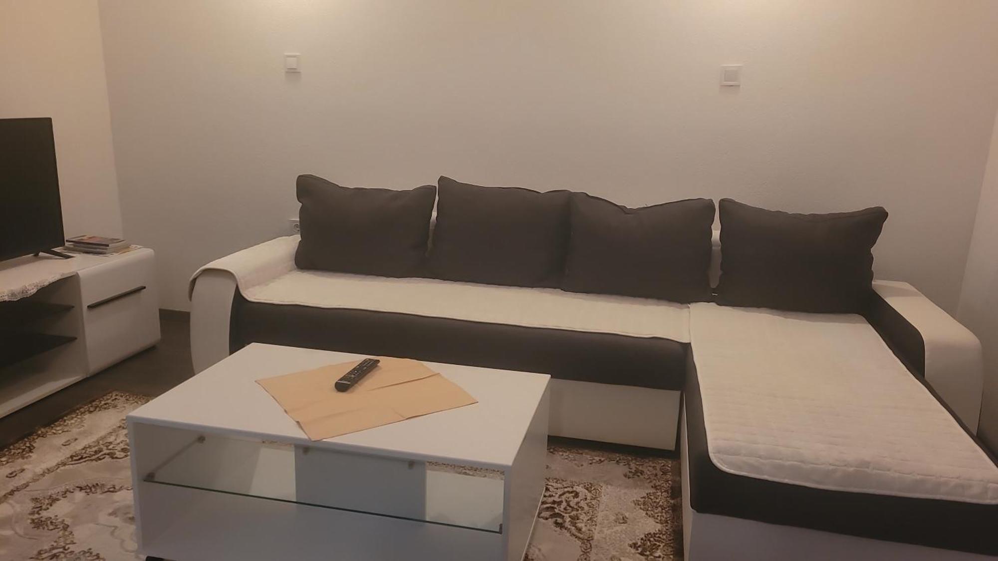 Apartman Mijatovic 자블야크 외부 사진